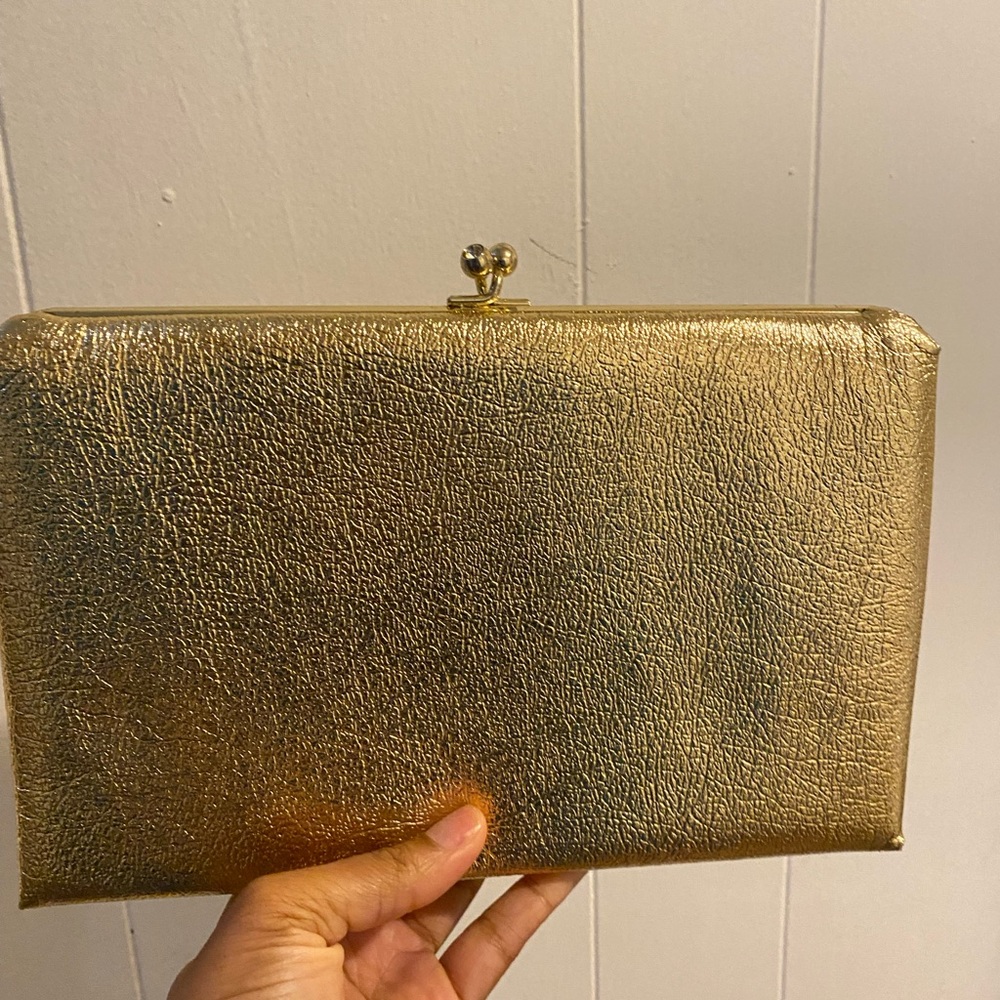Gold clutch